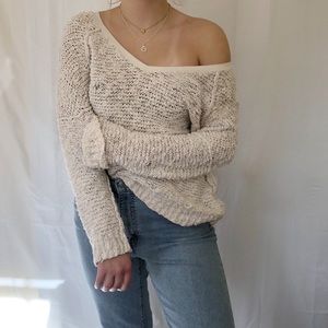 ⭐️FREE PEOPLE KNIT SWEATER⭐️